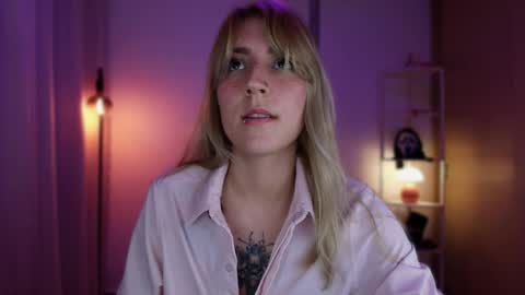 Snapshot of jacky_croft chatting on March 30, 2026, 1:39 am Linda Sofia help me get to 100 thumbs up online show from March 30, 2026, 1:39 am