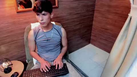 jacob_colliins online show from July 17, 2026, 7:52 pm