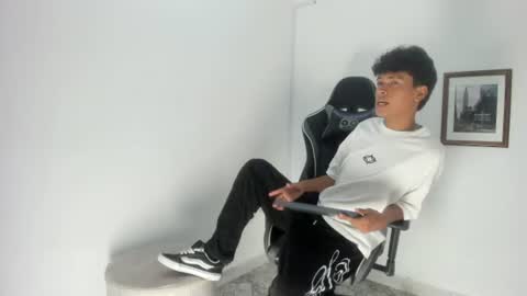 jacob_cum23 online show from July 14, 2026, 5:23 am