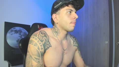 jacobb116 online show from October 31, 2025, 12:22 am