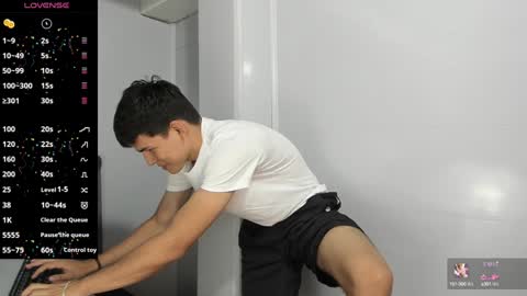 Snapshot of jacobb_lee chatting on December 13, 2024, 8:15 pm Jacob Lee online show from December 13, 2024, 8:15 pm