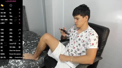 Snapshot of jacobb_lee chatting on December 19, 2024, 9:17 pm Jacob Lee online show from December 19, 2024, 9:17 pm