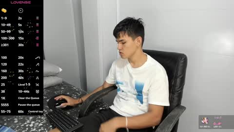 Snapshot of jacobb_lee chatting on January 13, 2025, 8:04 pm Jacob Lee online show from January 13, 2025, 8:04 pm