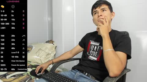 Snapshot of jacobb_lee chatting on January 25, 2025, 7:28 pm Jacob Lee online show from January 25, 2025, 7:28 pm