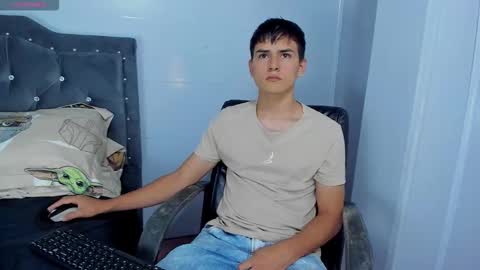 Jacob Lee online show from November 24, 2025, 8:19 pm