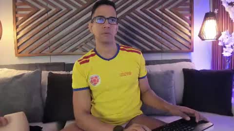 Snapshot of jacobdraven chatting on June 24, 2026, 4:44 am jacobdraven online show from June 24, 2026, 4:44 am