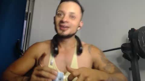 Snapshot of jacobjamess chatting on February 4, 2025, 11:27 pm jacobjamess online show from February 4, 2025, 11:27 pm