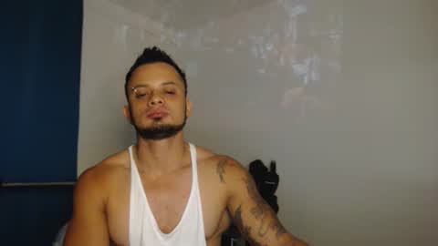 Snapshot of jacobjamess chatting on December 18, 2025, 4:40 am jacobjamess online show from December 18, 2025, 4:40 am