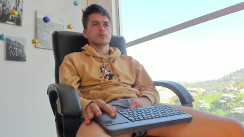 JACOB STONES online show from December 18, 2024, 1:45 pm