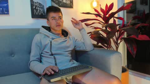 JACOB STONES online show from January 30, 2025, 6:46 am