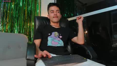 JACOB STONES online show from March 10, 2025, 6:27 am