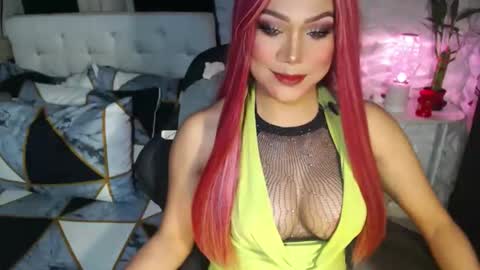 Snapshot of jacque_cole chatting on November 29, 2025, 12:57 am Jacque online show from November 29, 2025, 12:57 am