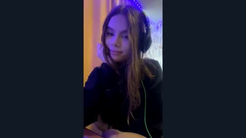 Snapshot of jacqulinescarpone chatting on October 15, 2025, 8:58 am Adeline online show from October 15, 2025, 8:58 am