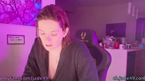 Snapshot of jade49 chatting on April 7, 2026, 12:44 am Jade49 online show from April 7, 2026, 12:44 am