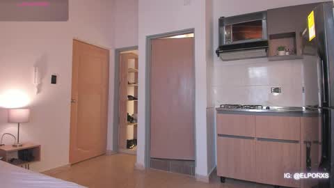 Snapshot of jade_candy21 chatting on February 7, 2026, 3:27 pm jade_candy21 online show from February 7, 2026, 3:27 pm