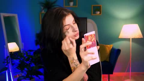 jade_castle online show from December 19, 2025, 3:24 am