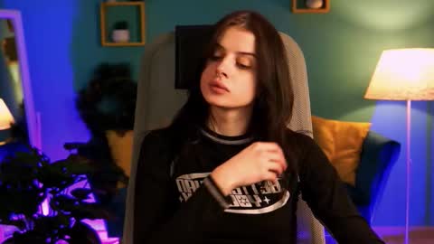 Snapshot of jade_castle chatting on February 3, 2026, 4:34 pm jade_castle online show from February 3, 2026, 4:34 pm