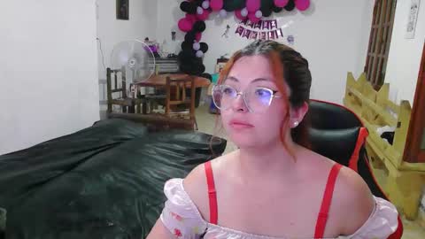 Snapshot of jade_john chatting on November 30, 2025, 3:21 am jade and jhon online show from November 30, 2025, 3:21 am