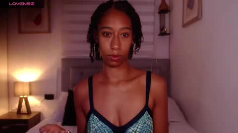 Jade smile online show from February 3, 2025, 2:45 pm