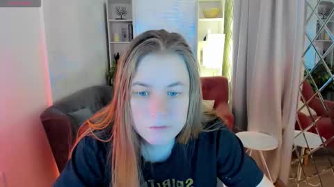 Jade online show from November 14, 2025, 8:40 pm