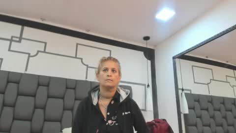 Snapshot of jade_squirt chatting on October 16, 2025, 11:11 am Jade online show from October 16, 2025, 11:11 am