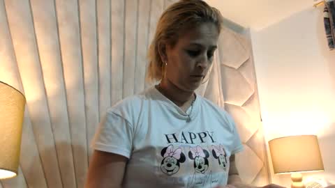 Snapshot of jade_squirt chatting on November 10, 2025, 11:42 am Jade online show from November 10, 2025, 11:42 am