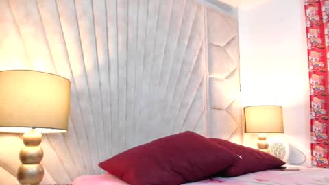 Snapshot of jade_squirt chatting on November 18, 2025, 10:41 am Jade online show from November 18, 2025, 10:41 am