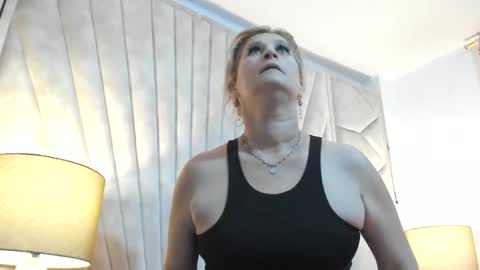 Snapshot of jade_squirt chatting on November 24, 2025, 11:10 am Jade online show from November 24, 2025, 11:10 am