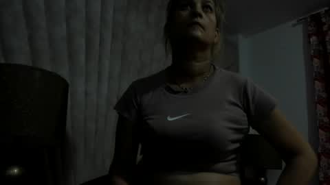 Snapshot of jade_squirt chatting on December 15, 2025, 10:08 am Jade online show from December 15, 2025, 10:08 am