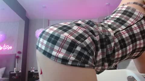 JADE online show from January 9, 2025, 11:45 pm