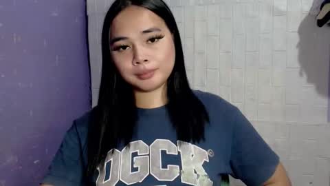 jade_suck online show from May 10, 2026, 3:50 pm