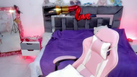 Snapshot of jade_sweetie chatting on February 4, 2026, 2:50 am Jade online show from February 4, 2026, 2:50 am