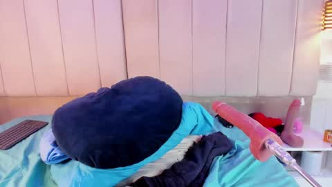 Snapshot of jade_swet chatting on February 11, 2025, 12:27 pm jade swet online show from February 11, 2025, 12:27 pm