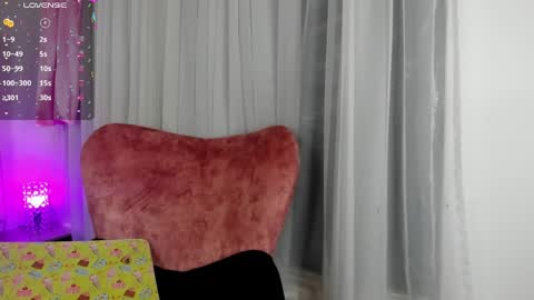 Snapshot of jade_white_ chatting on January 14, 2025, 12:45 pm jade white online show from January 14, 2025, 12:45 pm