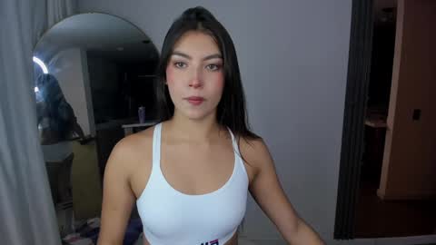 Jade online show from February 17, 2025, 1:04 am