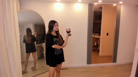 Jade online show from February 20, 2025, 1:25 am