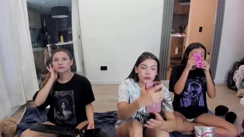 Jade online show from March 7, 2025, 5:40 am