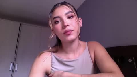 Jade online show from May 30, 2026, 9:23 pm