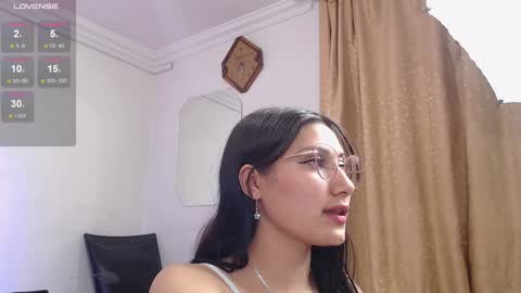 Snapshot of jadeadamsxx chatting on February 5, 2025, 6:59 pm Jadeadamsxx online show from February 5, 2025, 6:59 pm