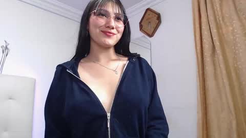 Snapshot of jadeadamsxx chatting on March 10, 2025, 6:56 pm Jadeadamsxx online show from March 10, 2025, 6:56 pm