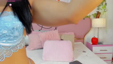 jadebennett online show from October 30, 2025, 5:09 am