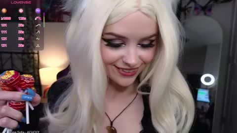 Snapshot of jadebunnie chatting on February 25, 2025, 3:42 am Bunnie Jade online show from February 25, 2025, 3:42 am