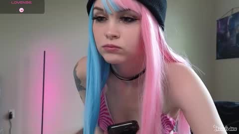 Snapshot of jadebunnie chatting on October 18, 2025, 6:08 pm Bunnie Jade online show from October 18, 2025, 6:08 pm