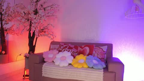 Jade Summer online show from March 26, 2026, 11:38 am