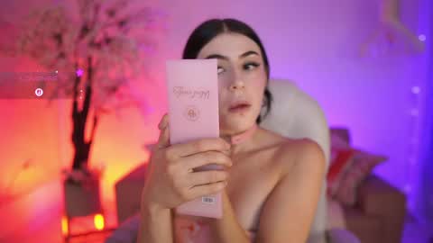 Jade Summer online show from April 15, 2026, 11:39 am