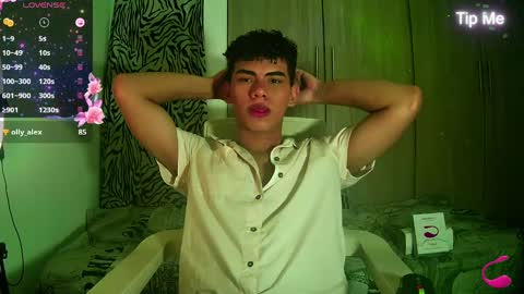 javi15  online show from December 5, 2024, 7:05 am