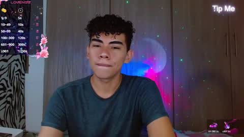 javi15  online show from December 11, 2024, 6:36 am