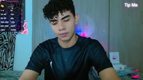 javi15  online show from December 13, 2024, 6:21 am