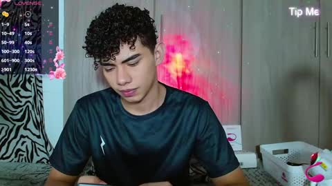 javi15  online show from December 14, 2024, 6:35 am