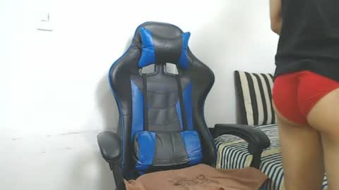 Hi guys im new 3 online show from July 17, 2026, 3:29 pm
